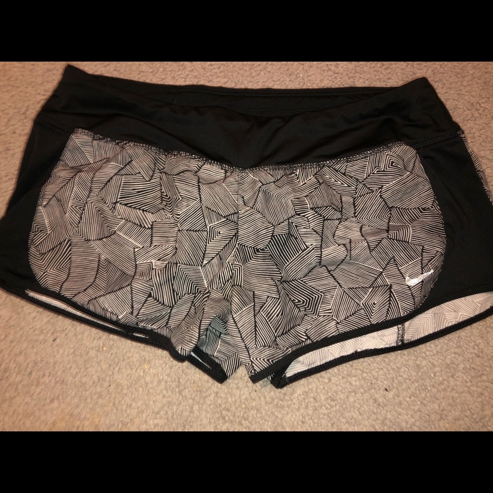 NIKE workout short
